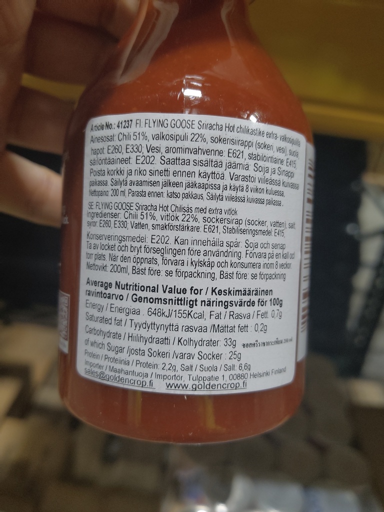FLYING GOOSE Sriracha Extra Garlic Chilli Sauce 200ml | 飞鹅牌 是拉差 蒜香辣椒酱 200ml