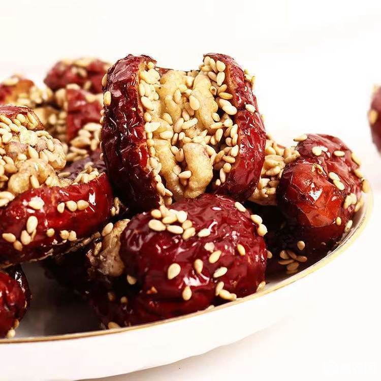 HG Sesame Dates with Walnuts 200g | 宏光 芝麻枣夹核桃 200g