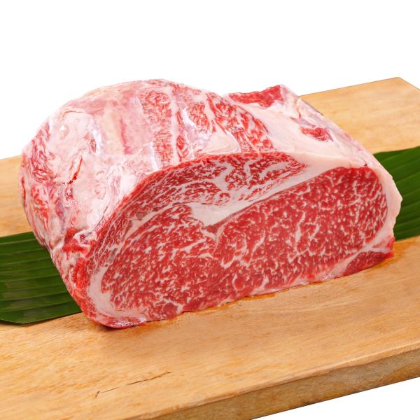 Japan A-5 Striploin Wagyu Gross Weight by Weight/kg | 日本产 A-5级 和牛 西冷/上腰肉 毛重称重 /kg
